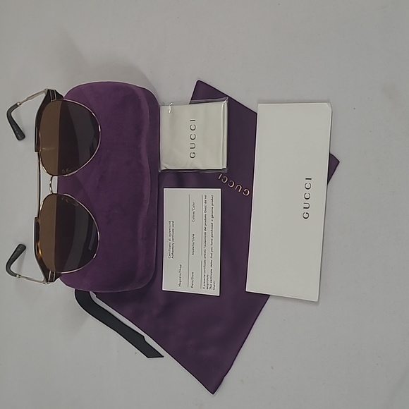 Authentic Gucci Aviator Sunglasses Unisex - Picture 2 of 7